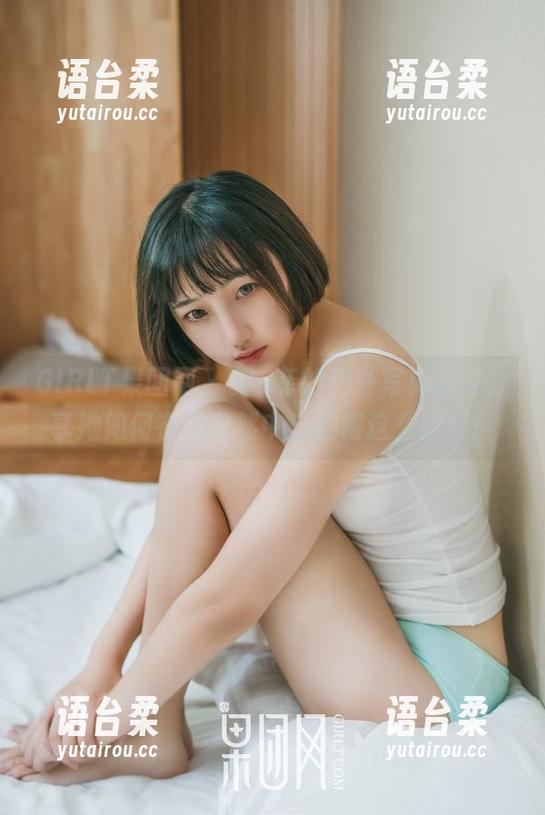 GIRLT果团网 - 龚玥菲的户外写真集，分享她如何在大自然中自拍得这么自然！