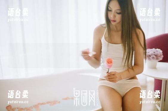 GIRLT果团网 - 别的厨娘或许不太在意，但龚玥菲的福利图集，总会让我想要常驻厨房的理由。