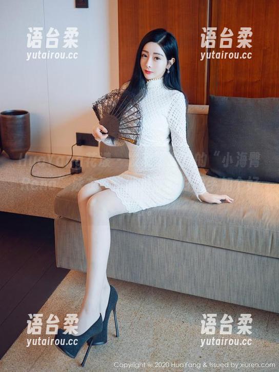 HuaYang花漾 - 发现了免费的“小海臀Rena”泳衣，当然是下载时顺手加个好友咯。