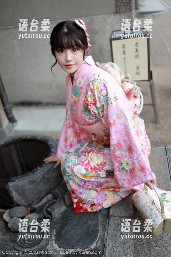 MFStar模范学院-Emily顾奈奈酱 MFStar模范学院 - Emily顾奈奈酱旅拍的图库精选,时不时让我想“她到底是怎么拍出这些的”!