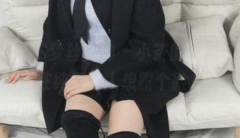 MSLASS梦丝女神 – 小茶的最新写真，内在纯得让人想露个脸儿！