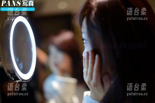 PANS写真 - 有关可儿和她的甜心图库，谁能抵挡那份扭捏的可爱。