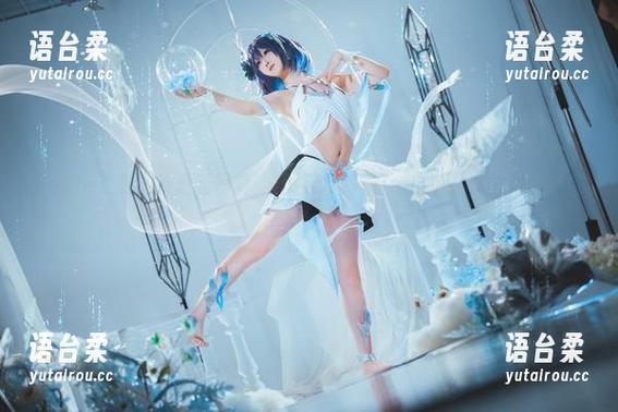 Seele麦麦女友最新写真，是否该给她打个电话，请她帮我约会？
