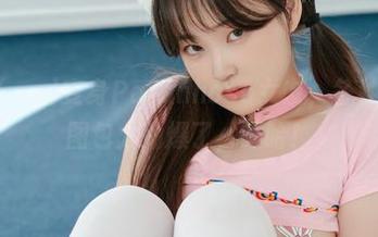 当Sia(시아)变身Paranhosu女友，各种视角的图包太劲爆了，哈哈！