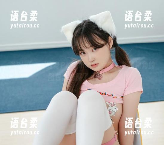 当Sia(시아)变身Paranhosu女友，各种视角的图包太劲爆了，哈哈！