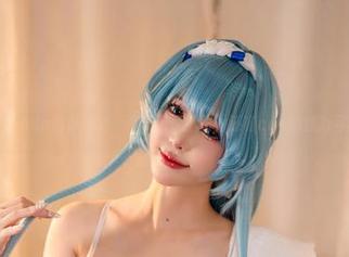 Tiny Asa的办公室,不仅仅是工作,还有cos的魅力写真。