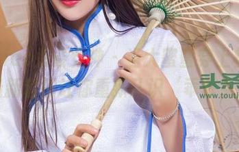 TouTiao头条女神 – 当大蜜蜜穿上校服，最新套图让你重新认识‘乖乖女’