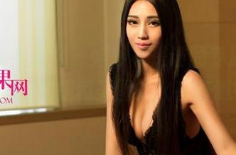 UGirls尤果网 – 婚纱不是谁的专属，Angela楚楚和美图的火花四溅中