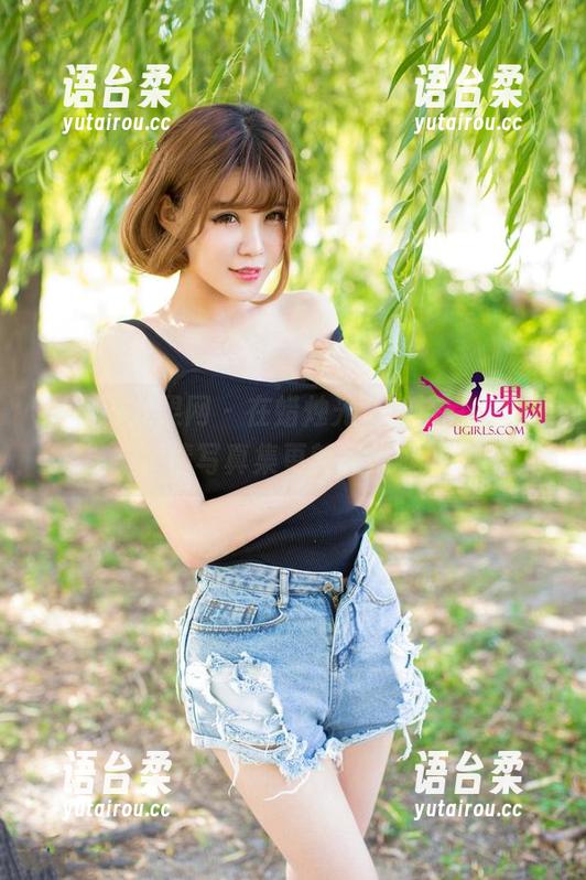 UGirls尤果网 - 在蜡烛光下的浴室，周心情写真集更新又来啦