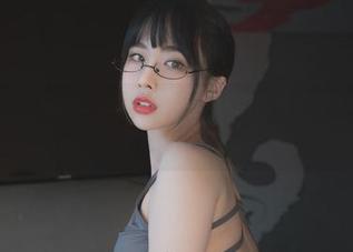 Uhye(이유혜)的PureMedia，cos的图片犹如梦幻，怎么看怎么想多！