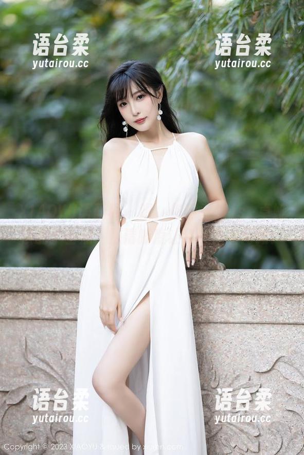 XIAOYU语画界 - 喂，你们看Cris_卓娅祺的护士照，那清晰度让我想多看两眼！