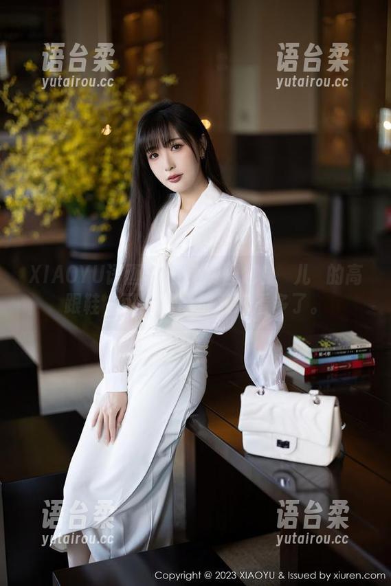 XIAOYU语画界-玥儿玥 XIAOYU语画界 - 免费图包!玥儿玥的高跟鞋,可比我家那双好看多了。