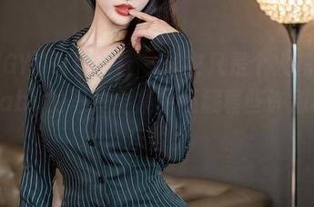 XINGYAN星颜社 – 泳衣只是个火花，佟蔓baby的写真全集中还藏着些许别样的东西。