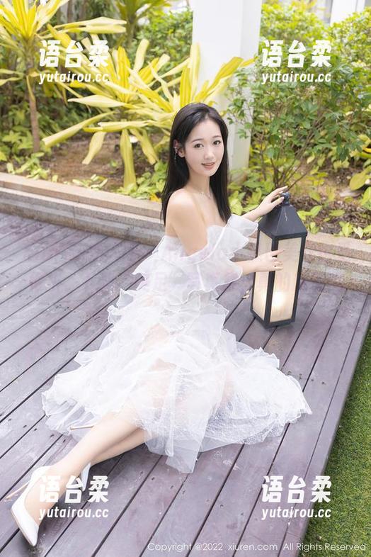 Xiuren秀人网 - Angela小热巴美容也是很拼，下载“美足”写真集，真的超值呢。