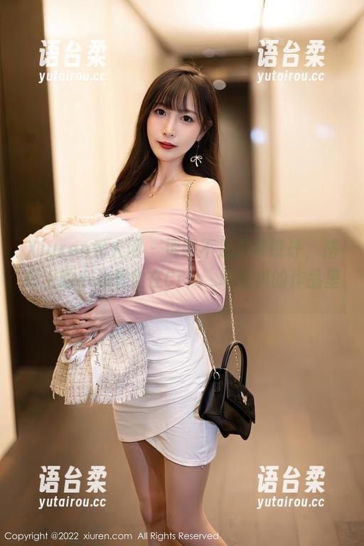 Xiuren秀人网-Cris_卓娅祺 Xiuren秀人网 - 透明不是只靠设计,搭配上的小心思全在Cris_卓娅祺的作品里。