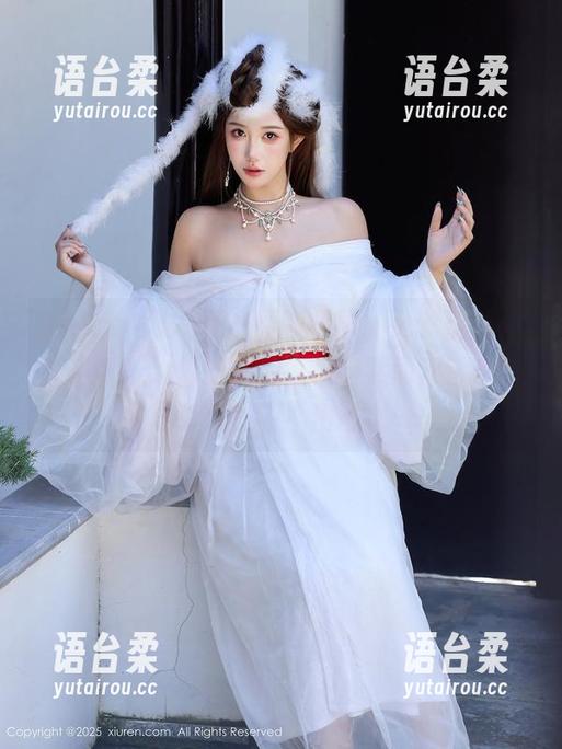 Xiuren秀人网 - 原图见面，更新蕾丝：卓芷伊EricA的某种气质自然而然流露，我居然有些说不出话来……