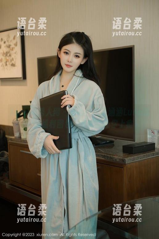 Xiuren秀人网 - 小心！这是涵涵Luna清纯的福利图包，可能会让你上瘾