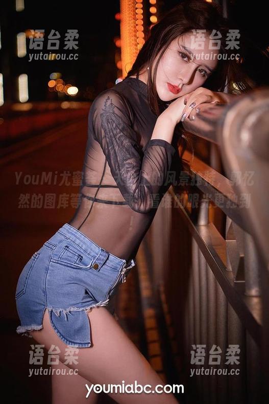 YouMi尤蜜荟 - 天台上的风景独特，郭忆然的图库等你来下载，看谁的眼光更独到！