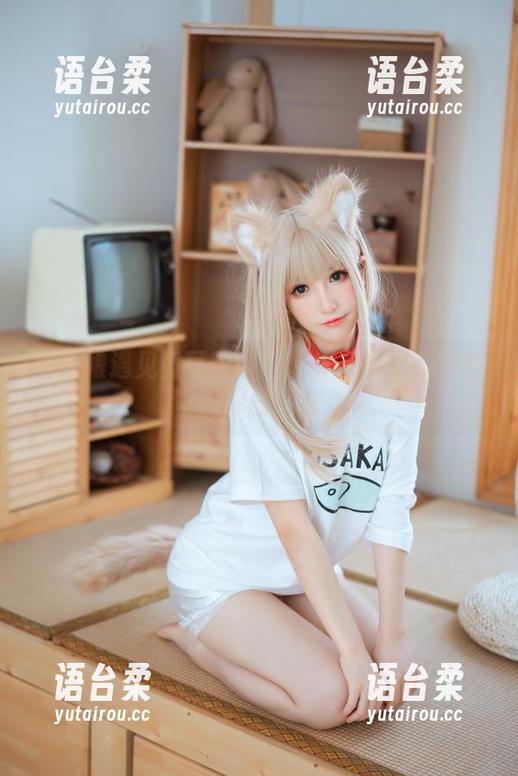 当猫娘遇见黄豆粉：coser衣衣的美图翻转你的平常