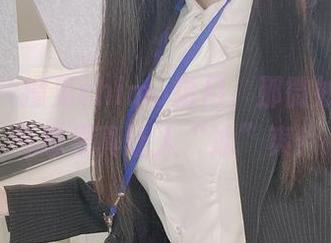 最新照片撞见shimo霜月，那微妙的夏日气息果真让人“冰”爽！