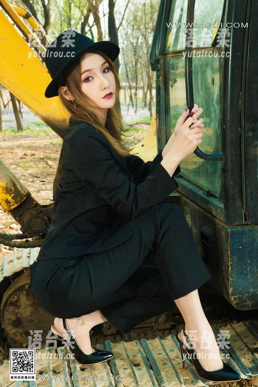 丽柜 - 雪糕和瑜伽的碰撞，轻松免费下载，谁能拒绝美味与美丽？