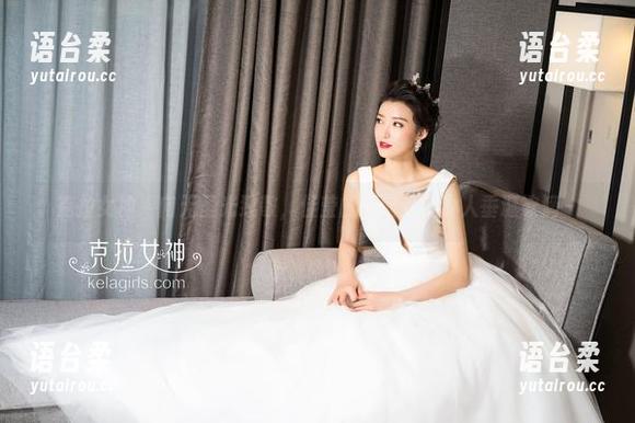 克拉女神 - 向无圣光致敬，佳莹的红润足底令人垂涎欲滴～