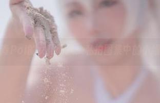 刺青Poi的女仆画风：私拍图集中的小细节