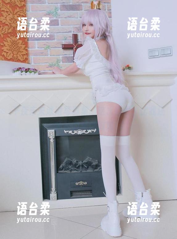 千夜未来 千夜未来泳池写真集:这水跳的,比我还疯狂的精选时刻!