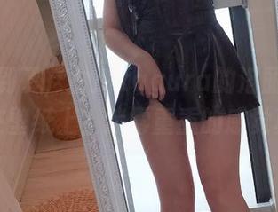 忽然想到了，古川kagura的洛丽塔原图，放在壁纸上，迷雾重重的感觉真好。