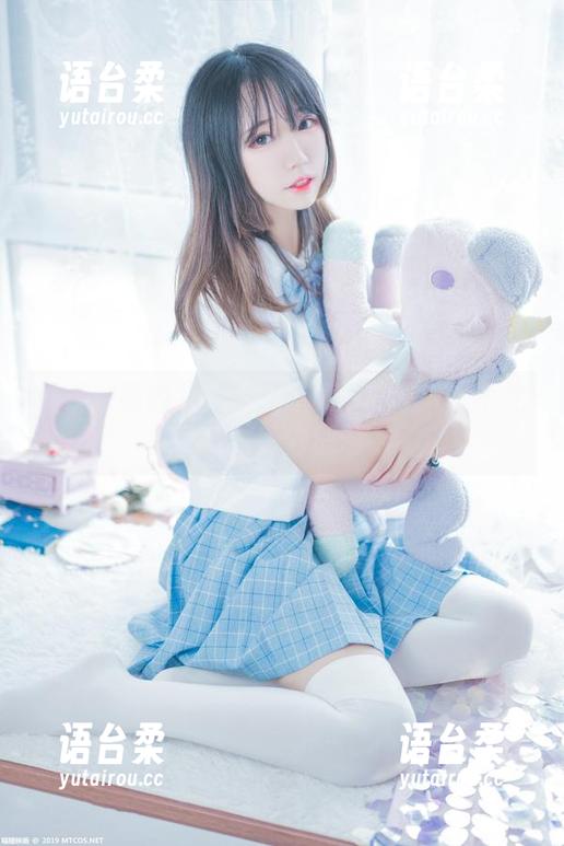 喵糖映画的制服少女图集——让人忍不住想为她们加油