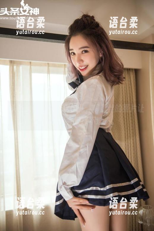 头条女神 - 关于信悦儿，裤里丝的照片让我一时半会反应不过来。