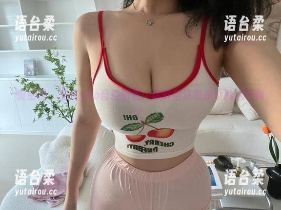 微密圈 - 安妮yoo自拍图包：你敢信这也是个精选好物？