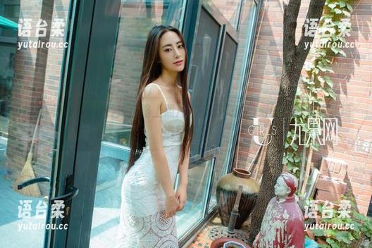 尤果网 - 她是那种走在路上照片就能消失的可爱——娜依灵儿精选写真！