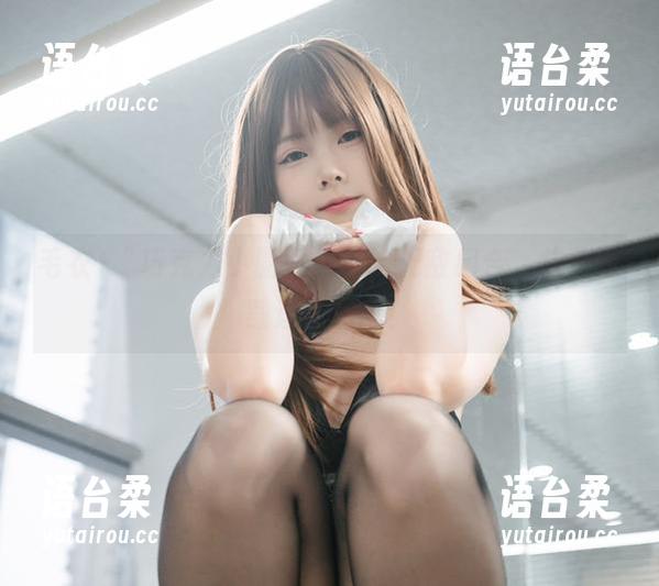 毛衣+“巧克力小圆面包”＝无敌组合，快来下载这美图吧！