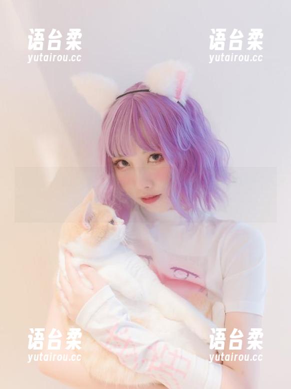 念雪ww与连衣裙的默契，神奇的搭配，免费包邮吗？