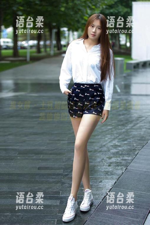 推女郎-土豆姐 推女郎 - 土豆姐的连衣裙秀:原图里藏着我偷偷的爱意,哈哈!