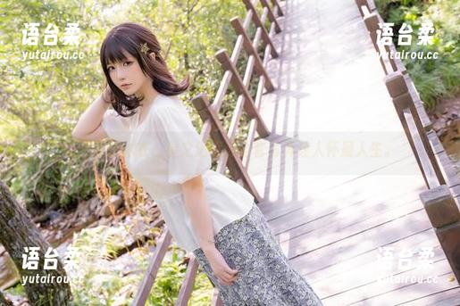 不止是白衬衣，星之迟迟的全套写真让人怀疑人生。