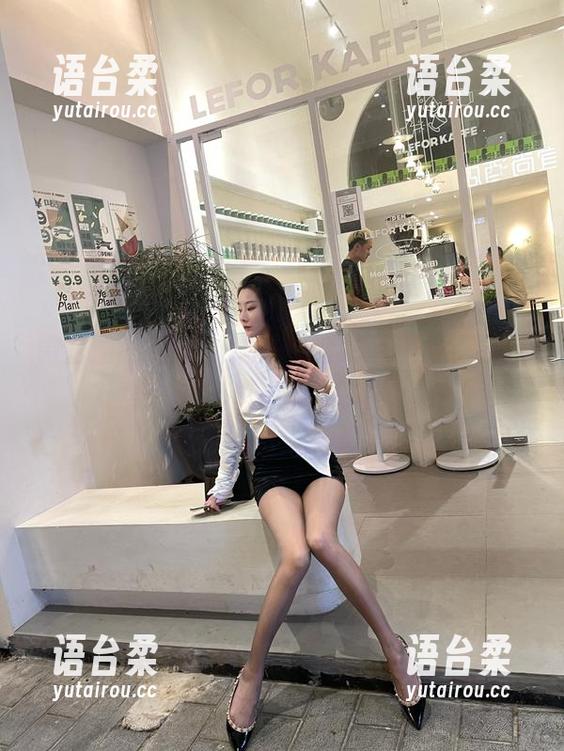 微密圈 - 是小逗逗的全套吊带图集，真是连我都想穿上了！