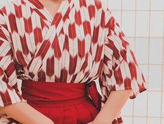 果团网 – 周妍希JK：高清图包，谁能想象甜美与戏谑的交织？