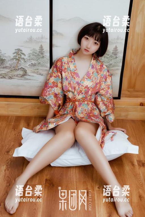 果团网 - 本以为只是御姐写真合集，结果蜜桃Q妹儿又一次刷新我的审美！