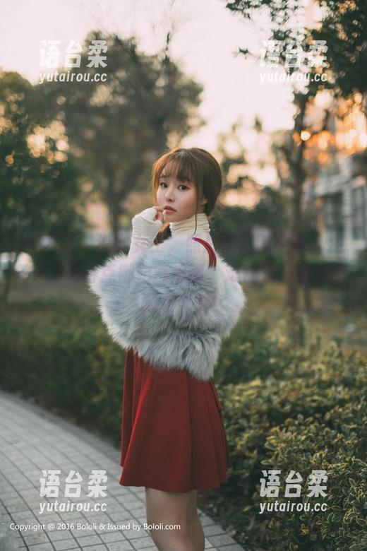 波萝社 - 说到女王，照片里的陈芊瑜_sherry记得点御姐气质啊，难怪我一直想给她点个赞！