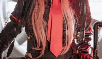“海克斯科技小蛋糕”修女写真，现在就想搬整个网盘回家！