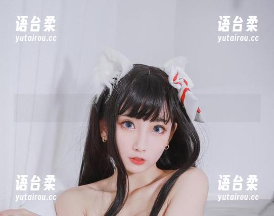 来自图库里，清颜颜子的套装令我心生妒忌