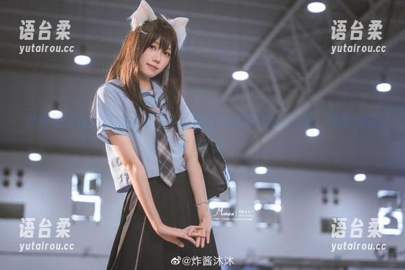 炸酱沐沐在浴室的高清写真，居然让我联想到…..唉，这逻辑在哪里？！