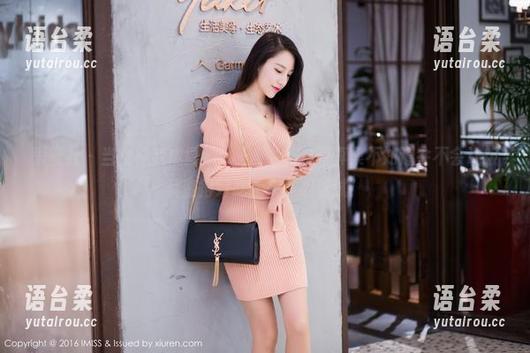 爱蜜社 - 当女神变成厨娘：王曼妮好Q写真集不知道会不会让饭菜变得好吃，来下载试试！