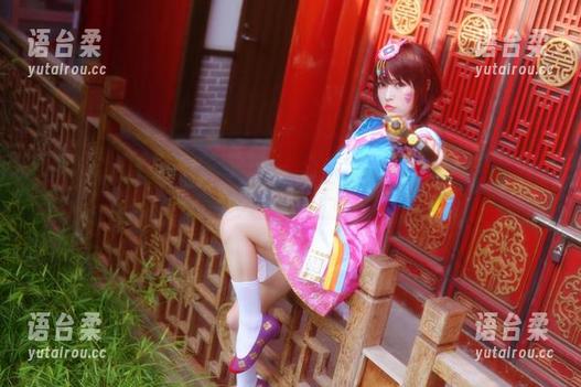 女王资源抢先看！白易子教主充电满满的女王范