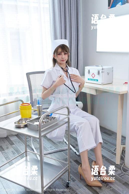 秀人网-Yuki鱼儿 秀人网 - Yuki鱼儿的海边马上来-新图集更新,发现那些隐秘的海水轻语!