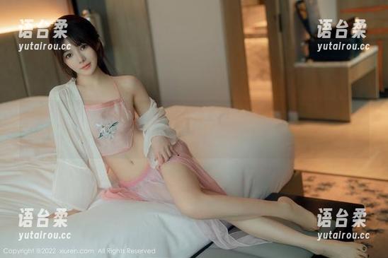 秀人网-小夕Kitty 秀人网 - 小夕Kitty用照片搭建的旅拍合集,是想让大家流口水吗?又或者……