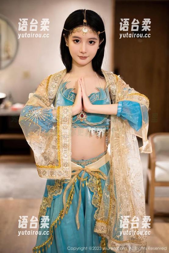 秀人网-小热巴 秀人网 - 更新!小热巴的泳衣合集,水里水外,你更喜欢哪个?