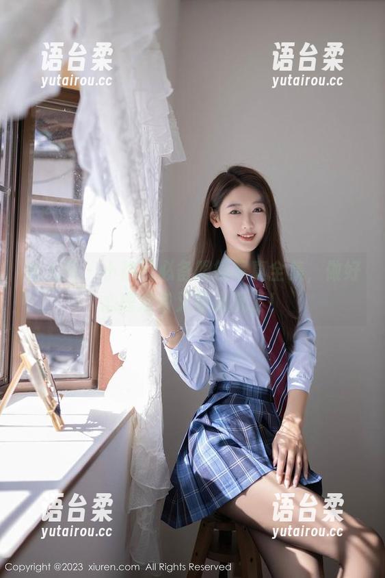 秀人网-小热巴 秀人网 - 小热巴必备眼镜写真全集,做好心理准备又要心沉了!